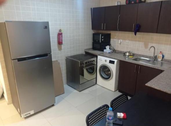 Executive Suite Room In Barsha 1 Near Moe Metro Dubai Buitenkant foto